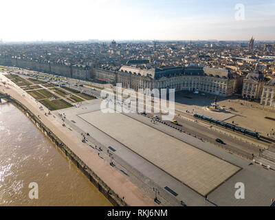 Bordeaux, miroir d'eau Place de la Bourse - Fond d'écran et images