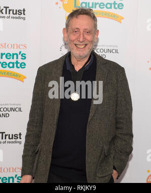 Waterstone’s Piccadilly, London, UK. 11 February, 2019. As part of the Waterstones Children’s Laureate 20th anniversary celebrations, former Laureates reunite to mark the publication of the new Laureate anthology Flights of Fancy (Walker Books). Image: Author Michael Rosen, childrens Laureate from June 2007 to June 2009. Credit: Malcolm Park/Alamy Live News.. Credit: Malcolm Park/Alamy Live News. Stock Photo