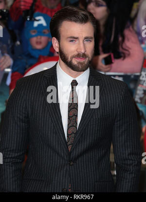 Chris Evans arrives at the UK Premiere of Captain America: The Winter Soldier at Vue Cinema in Westfield Shopping Centre in London Stock Photo