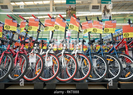 Tesco best sale boys bike