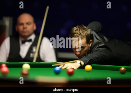 Cardiff, UK. 12th Feb, 2019. Ali Carter in action during his 1st round match against Stuart Bingham. Welsh Open snooker, day 2 at the Motorpoint Arena in Cardifft, South Wales on Tuesday 12th February 2019. pic by Credit: Andrew Orchard/Alamy Live News Stock Photo