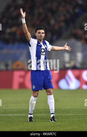 Rome, Italy. 12th Feb, 2019. Pepe of Porto during the UEFA Champions League round of 16 match between AS Roma and FC Porto at Stadio Olimpico, Rome, Italy on 12 February 2019. Credit: Giuseppe Maffia/Alamy Live News Stock Photo