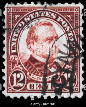 USA - CIRCA 1923: A Stamp printed in USA shows the portrait of a Grover Cleveland (1837-1908), series, circa 1923 Stock Photo