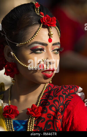 Dhaka, Bangladesh. 13th Feb, 2019. FEBRUARY 13 : Bangladeshi people celebrate the Pahela Falgun (First day of the spring) at the Dhaka University campus in Dhaka, Bangladesh on February 13, 2019.Hundreds of people joined in the cultural festival to welcome the first day of 'Boshanta, known as the symbol of life and begins with the first day of the Bengali month of Phalgun. Credit: Zakir Hossain Chowdhury/ZUMA Wire/Alamy Live News Stock Photo