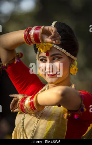 Dhaka, Bangladesh. 13th Feb, 2019. FEBRUARY 13 : Bangladeshi people celebrate the Pahela Falgun (First day of the spring) at the Dhaka University campus in Dhaka, Bangladesh on February 13, 2019.Hundreds of people joined in the cultural festival to welcome the first day of 'Boshanta, known as the symbol of life and begins with the first day of the Bengali month of Phalgun. Credit: Zakir Hossain Chowdhury/ZUMA Wire/Alamy Live News Stock Photo