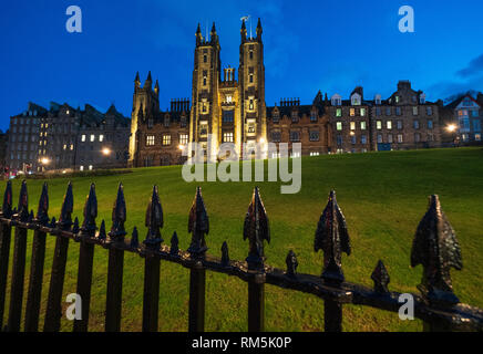 Night view of Edinburgh University New College building on The Mound in Edinburgh Old Town, Scotland, UK Stock Photo