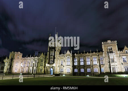 The Lanyon Building, which opened in 1849 and is named after its architect Sir Charles Lanyon, is the centrepiece of the estate. Queen's University Belfast, County Antrim, Northern Ireland. Stock Photo