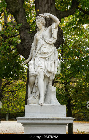 Sculpture in the Schönbrunn Palace gardens in Vienna, Austria Stock Photo