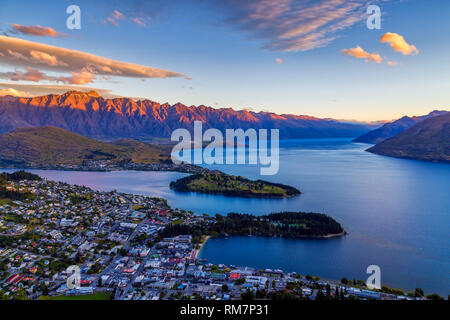 From the Sky Restaurant you have a fantastic view over Queenstown and Lake Wakatipu at sunset.