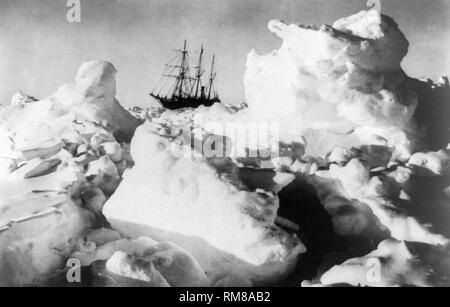 Shackletons ship the Endurance stuck in ice formation in Antarctica Stock Photo