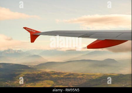 Easyjet logo on the winglet of an Easyjet Airbus A320 family aircraft ...