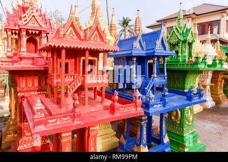 Shop selling miniature temples and garden decorations In Vientiane Stock Photo