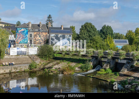 France, Morbihan, La Gacilly, footbridge on the Aff river during the Festival Photo La Gacilly 2018 // France, Morbihan (56), La Gacilly, passerelle s Stock Photo