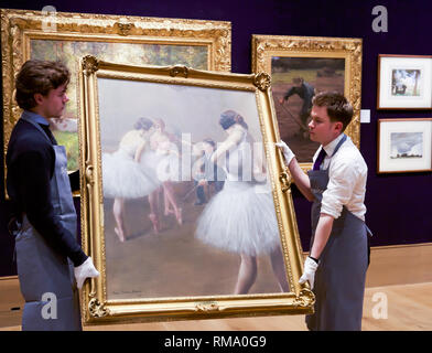 London, UK. 14th Feb, 2019. Bonhams Photocall for Laura Knight's Fine Circus Act 19th Century Sale took place at Bonhams New Bond Street. On display: PIERRE CARRIER-BELLEUSE (French, 1851-1932) The ballet lesson estimated at £ 30,000 - 50,000 The works have been in the same private collection for over 50 years. Credit: Keith Larby/Alamy Live News Stock Photo