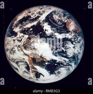 芸術写真 Pictures from the Surface of the Earth 芸術写真 Pictures from the Surface of the Earth