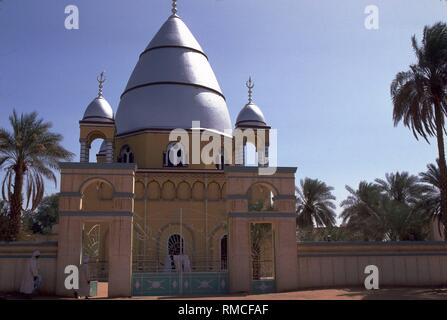 Tomb of the Nubian dervish Muhammad Ahmad bin Abd Allah (1844-1885), who opposed the foreign rule and exploitation of his country by the colonial powers and inflicted one of the most considerable military defeats in Africa. Stock Photo