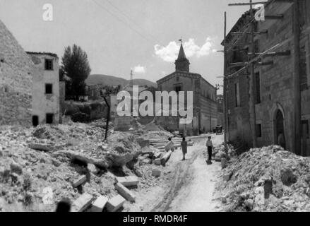 ruins of sant'angelo del pesco, molise, italy 1930-40 Stock Photo