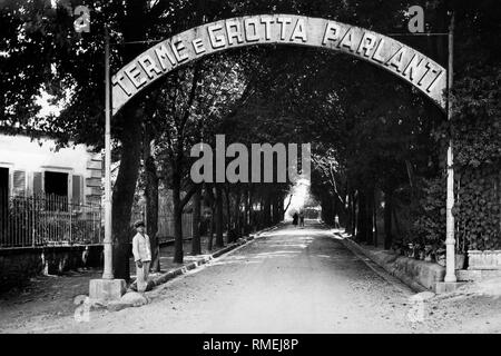 parlanti grotto, monsummano terme, tuscany, italy 1935 Stock Photo