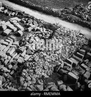 saint peter church ruins after the marsica earthquake, alba fucens, l'aquila, abruzzo, italy, 1955-57 Stock Photo