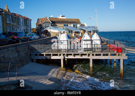 posh second home celebrity owning area Seaview, Hotel, houses, shops, high, street, seafront, yacht, club, Stock Photo