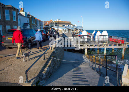 posh second home celebrity owning area Seaview, Hotel, houses, shops, high, street, seafront, yacht, club, Stock Photo