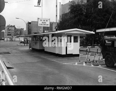 Undated image of the Allied border control point Checkpoint Charlie, in the background the East Berlin side. Stock Photo