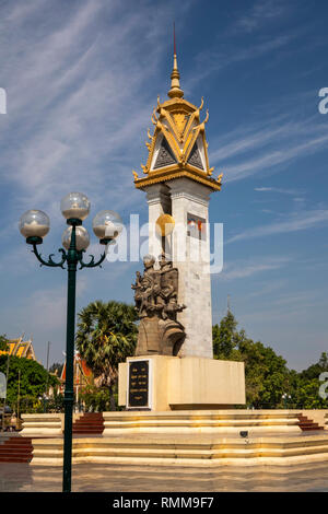 Cambodia, Phnom Penh, Wat Botum Park, 1979 Cambodia Vietnam Friendship Monument Stock Photo