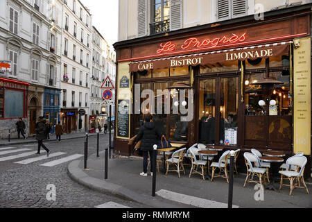 Café Le Progrès - Montmartre - Paris - France Stock Photo