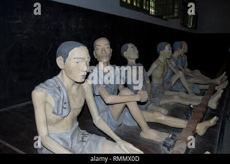 Replicas of prisoners, Hoa Lo prison, aka Hanoi Hilton, Hanoi, Vietnam Stock Photo