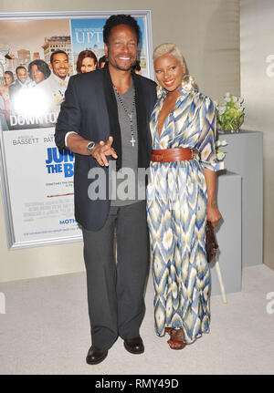 Eva Marcille, Gary Dourdan   at Jumping The Broom  Premiere at the Arclight Theatre in Los Angeles.Eva Marcille, Gary Dourdan  140  Event in Hollywood Life - California, Red Carpet Event, USA, Film Industry, Celebrities, Photography, Bestof, Arts Culture and Entertainment, Topix Celebrities fashion, Best of, Hollywood Life, Event in Hollywood Life - California, Red Carpet and backstage, movie celebrities, TV celebrities, Music celebrities, Topix, actors from the same movie, cast and co star together.  inquiry tsuni@Gamma-USA.com, Credit Tsuni / USA, 2011 - Group, TV and movie cast Stock Photo