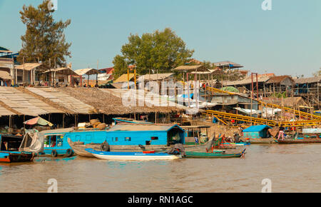 Floating village on Tonle Sap River, Kampong Chhnang, Mekong Delta, Cambodia, Asia Stock Photo