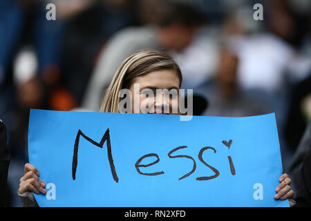 Lionel Messi fan cheering and holding a sign of Messi in United States Stock Photo