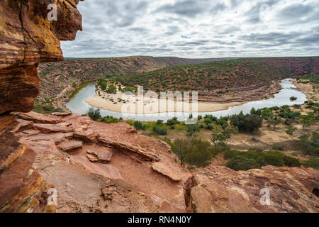 Hiking horseshoe bend of murchison river, natures window, kalbarri national park, western australia Stock Photo