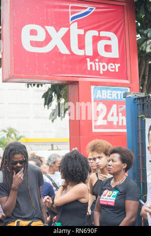Sao Paulo, Brazil. 17th Feb, 2019. SP - Sao Paulo - 02/17/2019 - Act to boycott Grupo Extra supermarkets Photo: Hrodrick Oliveira / AGIF Credit: AGIF/Alamy Live News Stock Photo
