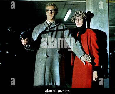 CAINE,LLOYD, THE IPCRESS FILE, 1965 Stock Photo