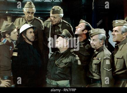 DAD'S ARMY, IAN LAVENDER, JOHN LAURIE, BILL PERTWEE, ARNOLD RIDLEY, ARTHUR LOWE, CLIVE DUNN , JOHN LE MESURIER, 1968 Stock Photo