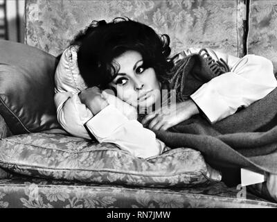 SOPHIA LOREN, A COUNTESS FROM HONG KONG, 1967 Stock Photo