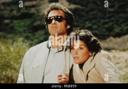 THE ENFORCER, CLINT EASTWOOD , TYNE DALY, 1976 Stock Photo