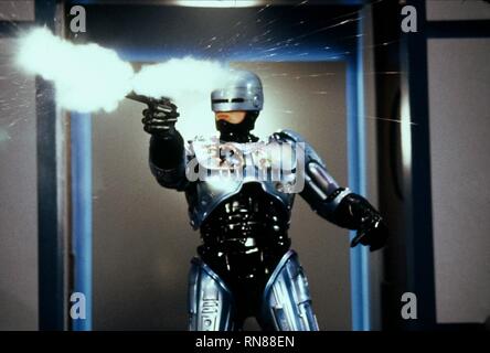 ROBOCOP -1987 PETER WELLER Stock Photo: 29351300 - Alamy