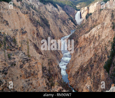 USA, Wyoming, Yellowstone National Park, Lower Falls and Grand Canyon of the Yellowstone with colorful rhyolite walls; from Artist Point. Stock Photo