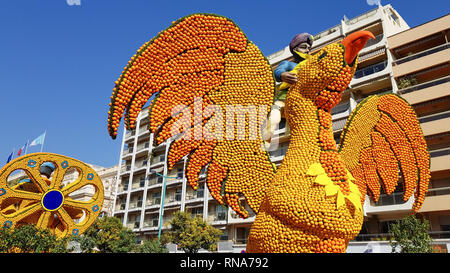 Menton, France. 17th Feb 2019. Art made of lemons and oranges in the famous Lemon Festival (Fete du Citron) in Menton, France. The famous fruit garden receives 230,000 visitors a year. Credit: Giancarlo Liguori/Alamy Live News Stock Photo