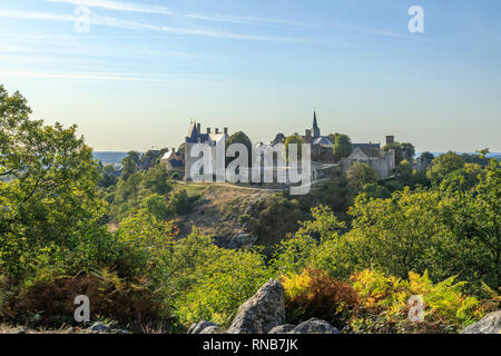 France, Mayenne, Sainte Suzanne, labelled Les Plus Beaux Villages de France (The Most Beautiful Villages of France), general view // France, Mayenne ( Stock Photo