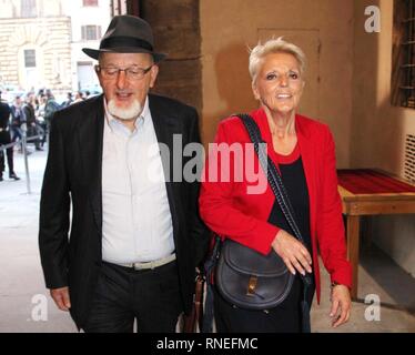 Florence, Palazzo Vecchio, Tiziano Renzi with his wife Laura Bovoli (Claudio Fusi, FLORENCE - 2017-11-12) ps the photo can be used respecting the context in which it was taken, and without the defamatory intent of the decoration of the people represented (Claudio Fusi, PHOTO ARCHIVE - 2019-02-19) p.s. la foto e' utilizzabile nel rispetto del contesto in cui e' stata scattata, e senza intento diffamatorio del decoro delle persone rappresentate Stock Photo