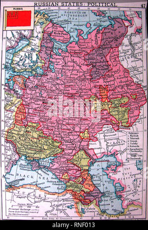 1922 coloured political map of Russia states with flag inset Stock Photo