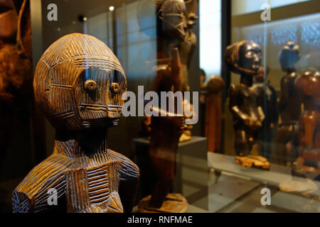 Wooden African statuettes in the AfricaMuseum / Royal Museum for Central Africa, ethnography and natural history museum at Tervuren, Belgium Stock Photo