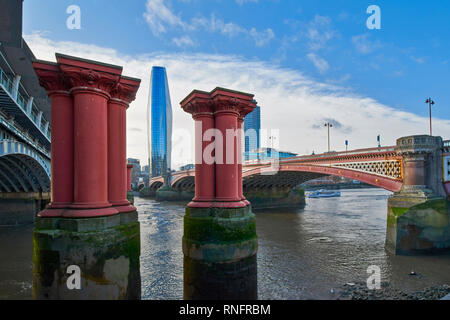 LONDON BLACKFRIARS BRIDGE CITY OF LONDON AND THE SKYSCRAPER KNOWN AS THE VASE OR BOOMERANG Stock Photo
