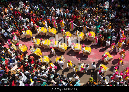 PUNE, MAHARASHTRA, September 2018, People observe Dhol tasha pathak performance during Ganpati Festival, aerial view Stock Photo