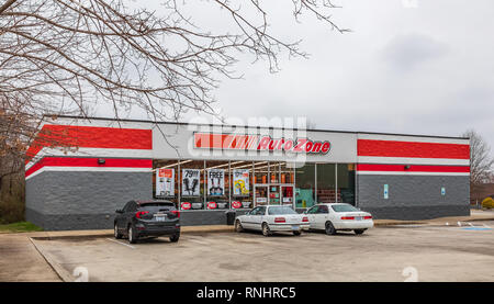An AutoZone aftermarket auto parts store in the Bronx in ...