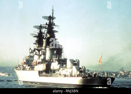 1982 - A port quarter view of a Soviet Kynda class guided missile cruiser Stock Photo