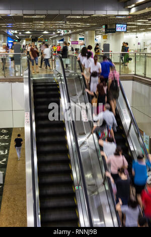 Singapore MRT Mass Rapid Transit Passengers on Escalator Stock Photo ...